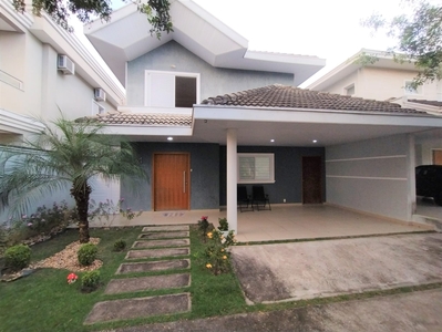 Casa em Urbanova, São José dos Campos/SP de 248m² 3 quartos à venda por R$ 1.689.000,00