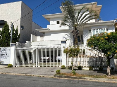 Casa em Vale das Amendoeiras, Contagem/MG de 357m² 4 quartos para locação R$ 16.000,00/mes