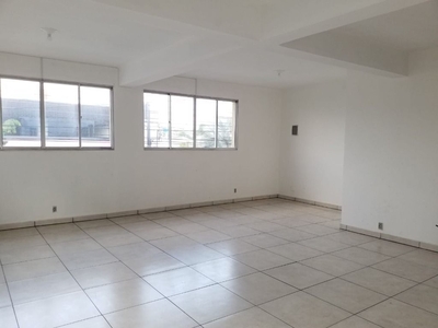 Sala em Centro, Suzano/SP de 125m² para locação R$ 2.200,00/mes