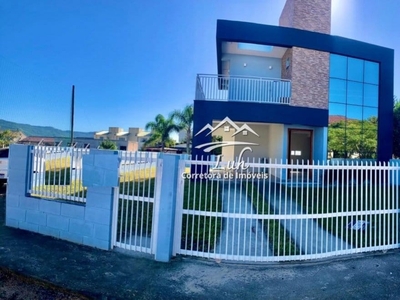 Sobrado em , Garopaba/SC de 111m² 2 quartos à venda por R$ 699.000,00