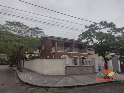Sobrado em Massaguaçu, Caraguatatuba/SP de 218m² 4 quartos à venda por R$ 1.099.000,00