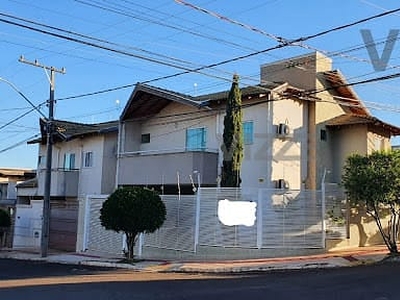 Sobrado em Vila Vilas Boas, Campo Grande/MS de 179m² 1 quartos à venda por R$ 794.000,00