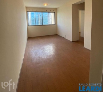 Apartamento à venda em Campo Belo com 73 m², 2 quartos, 1 suíte, 1 vaga