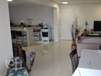 Apartamento à venda em Campo Grande com 220 m², 4 quartos, 2 suítes, 4 vagas