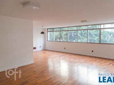Apartamento à venda em Higienópolis com 158 m², 3 quartos, 1 suíte, 1 vaga