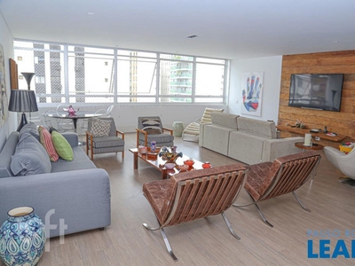 Apartamento à venda em Jardim América com 292 m², 3 quartos, 2 suítes, 2 vagas