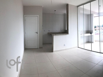 Apartamento à venda em João Pinheiro com 56 m², 2 quartos, 1 suíte, 2 vagas