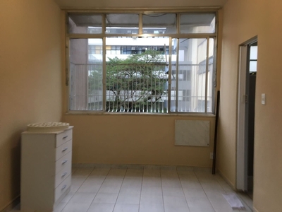 Apartamento à venda em Laranjeiras com 25 m², 1 quarto