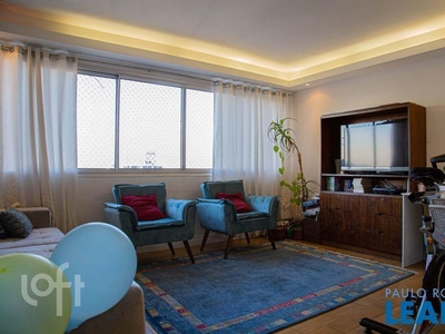 Apartamento à venda em Perdizes com 143 m², 4 quartos, 1 suíte, 2 vagas