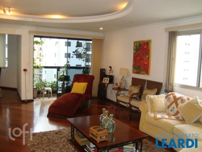 Apartamento à venda em Perdizes com 190 m², 4 quartos, 2 suítes, 3 vagas
