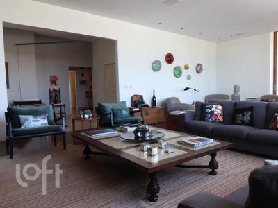 Apartamento à venda em Sumaré com 426 m², 4 quartos, 1 suíte, 3 vagas