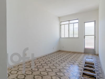 Apartamento à venda em Taquara com 50 m², 1 quarto