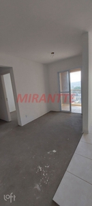 Apartamento à venda em Vila Galvão com 57 m², 2 quartos, 1 suíte, 1 vaga