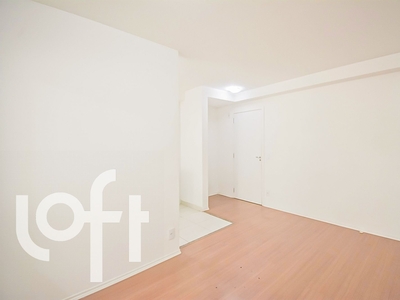 Apartamento à venda em Vila Galvão com 54 m², 2 quartos, 1 vaga