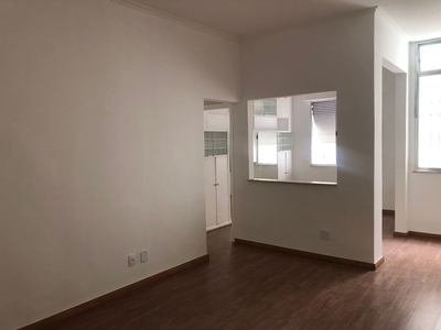 Apartamento à venda em Tijuca com 90 m², 2 quartos, 1 vaga
