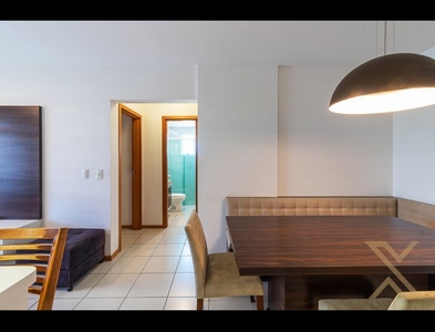 Apartamento no Bairro Vila Nova em Blumenau com 2 Dormitórios (1 suíte) e 66 m²