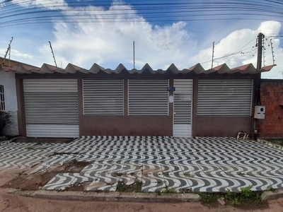 Casa para venda possui 150 metros quadrados com 3 quartos em Vila da Amizade - Rio Branco