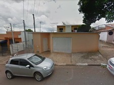 Casa à venda no bairro Jardins Tatuí em Tatuí