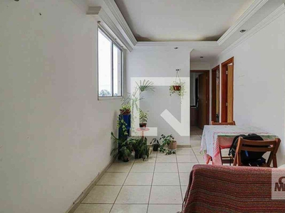 Apartamento com 3 quartos à venda no bairro Santa Efigênia, 60m²
