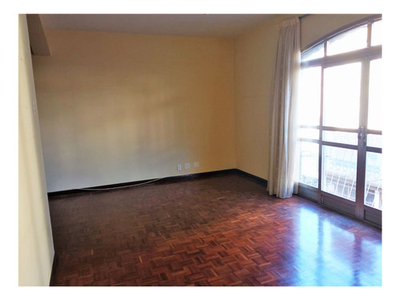 Apartamento Em Santa Helena, Juiz De Fora/mg De 150m² 3 Quartos À Venda Por R$ 450.000,00