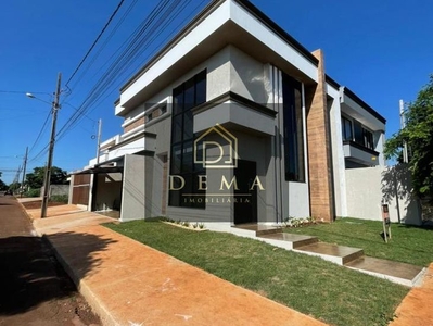 Casa à venda no bairro Jardim Gisela em Toledo