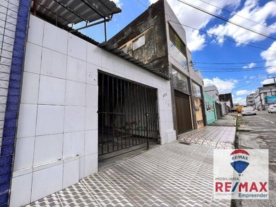 Casa à venda no bairro São José em Campina Grande