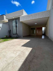 Casa com 3 quartos à venda no bairro Parque das Flores, 115m²