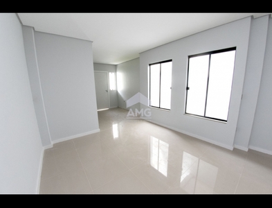 Casa no Bairro Ponta Aguda em Blumenau com 3 Dormitórios (3 suítes) e 149.97 m²