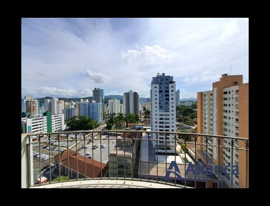 Apartamento no Bairro Victor Konder em Blumenau com 4 Dormitórios (2 suítes)