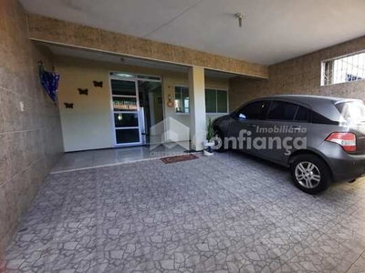 Casa à venda no bairro Padre Andrade - Fortaleza/CE