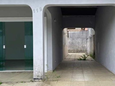 Casa para locação com piscina na cidade de Peruibe