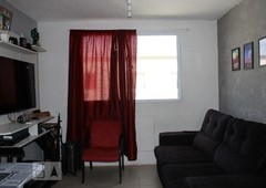 Apartamento no 5º andar com 2 dormitórios e 1 garagem