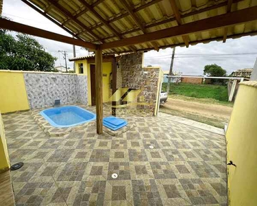 Linda casa pronta para morar com 1 quarto, piscina e área gourmet em Unamar, Tamoios - Cab