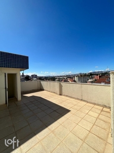 Apartamento à venda em João Pinheiro com 64 m², 2 quartos, 1 suíte, 2 vagas