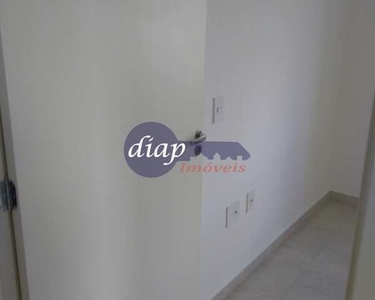 Apartamento térreo de 3 dormitórios adaptado para 2 dormitórios, banheiro grande com box d