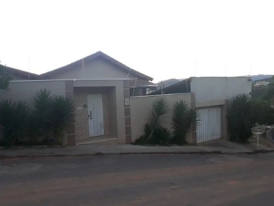 Excelente casa a venda no bairro Altaville em Pouso Alegre - MG