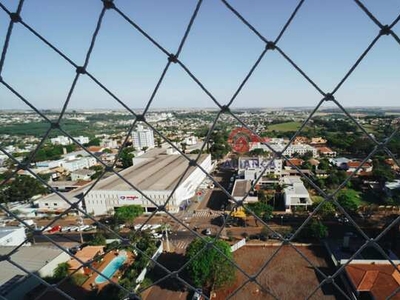 LINDO APARTAMENTO NO EDIFÍCIO TORRE DE BIZZET EM TOLEDO - PARANÁ