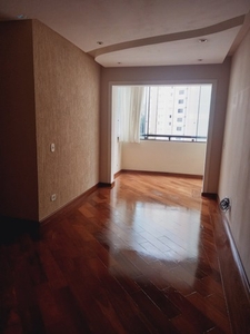 Alugue Apartamento com 3 quartos em Vila Santa Catarina por R$ 2.500