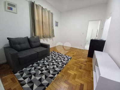 Apartamento à venda por R$ 430.000