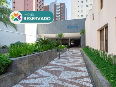 Apartamento com 1 dormitório para alugar, 40 m² por R$ 2.405,00/mês - Centro - Curitiba/PR