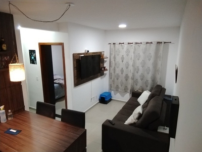 Apartamento com 2 quartos, pronto para morar