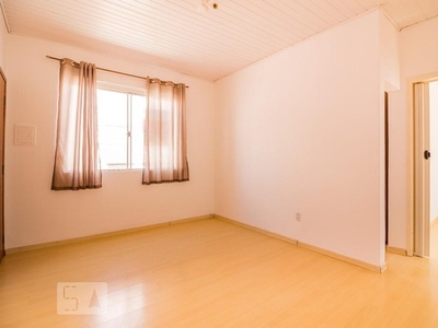 Apartamento para Aluguel - Nonoai, 2 Quartos, 48 m2