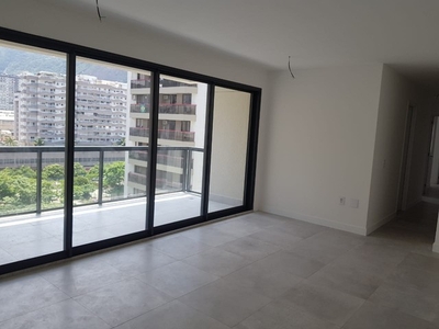 Apartamento para venda tem 113 metros quadrados com 3 quartos em Botafogo - Rio de Janeiro