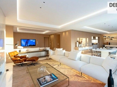 Apartamento para venda tem 263 metros quadrados com 4 quartos em Batel - Curitiba - PR