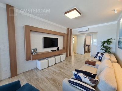 Apartamento vista ao mar a venda na Riviera 143 m²