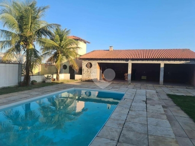 Casa à venda por R$ 632.000