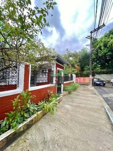Casa com 2 dormitórios à venda, 198 m² por R$ 600.000,00 - Vila Valqueire - Rio de Janeiro