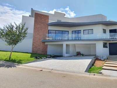 Casa com 3 dormitórios para alugar, 240 m² por R$ 7.950,00/mês - Condomínio Vale das Águas