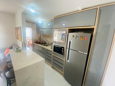 Lindo Apartamento com 2 quartos, 1 suíte em Coqueiros - Florianópolis - SC