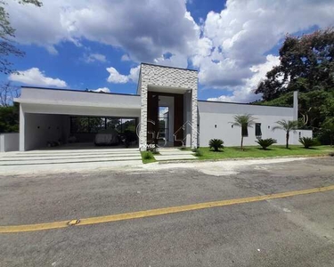 Magnifíca Casa no Condomínio Alpes de Caieiras